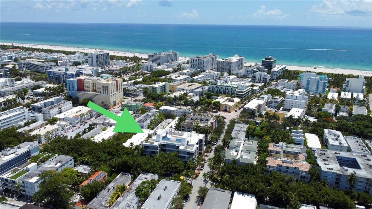 LOUVER HOUSE - Residential