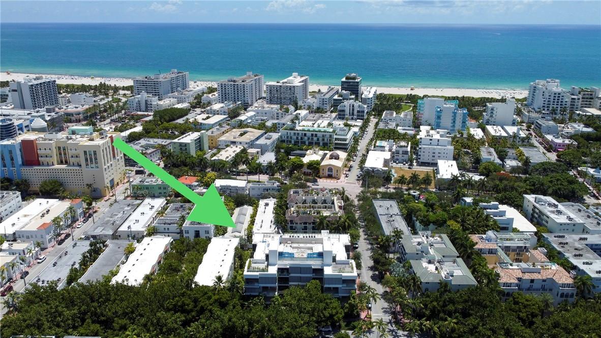 LOUVER HOUSE - Residential