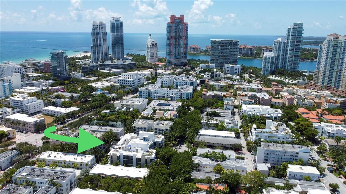 LOUVER HOUSE - Residential