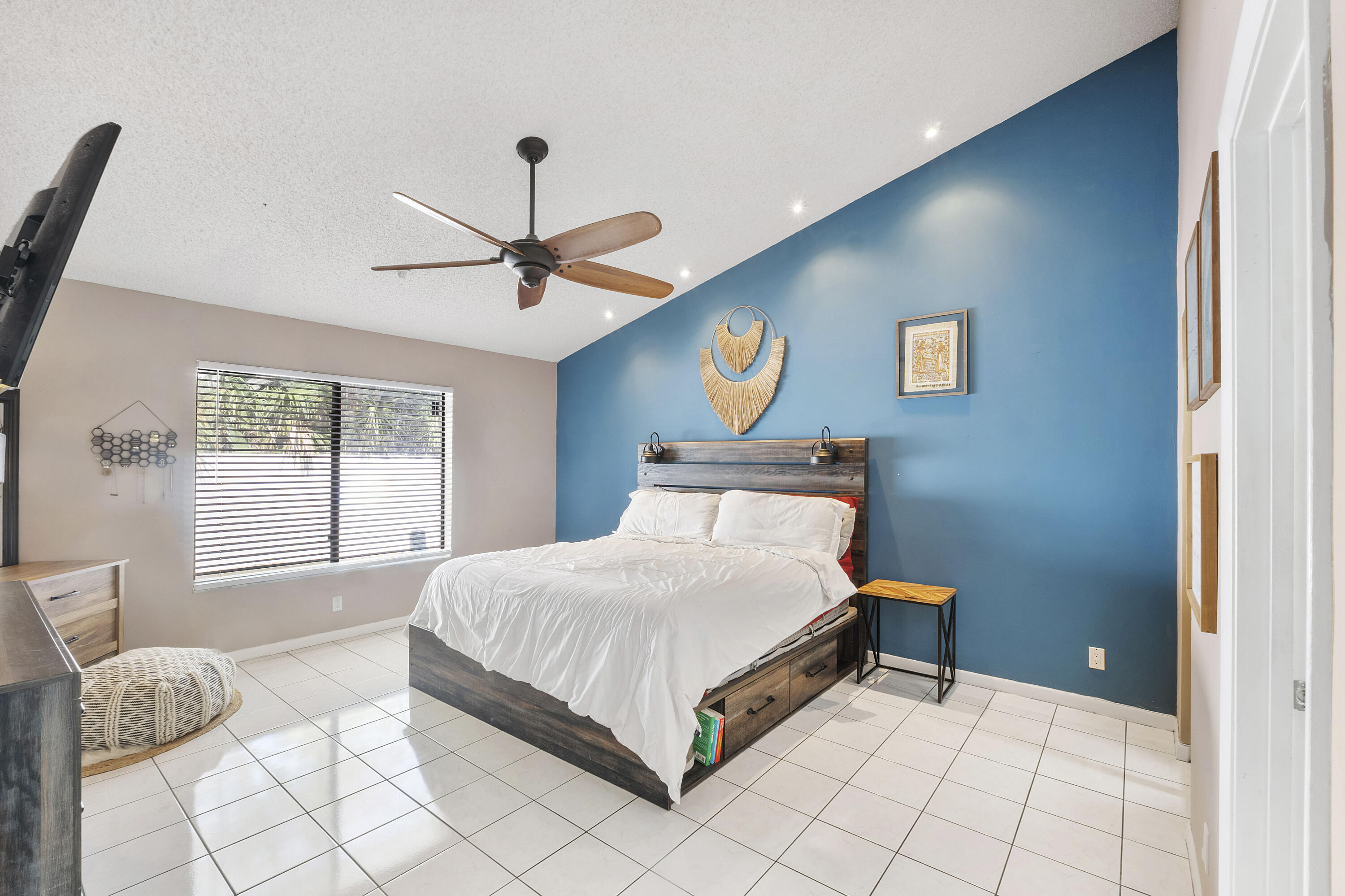 BROOKWOOD GARDENS - Residential