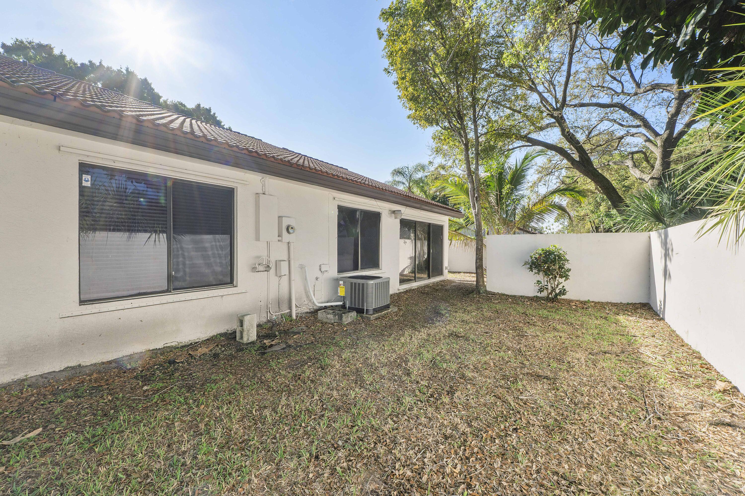 BROOKWOOD GARDENS - Residential