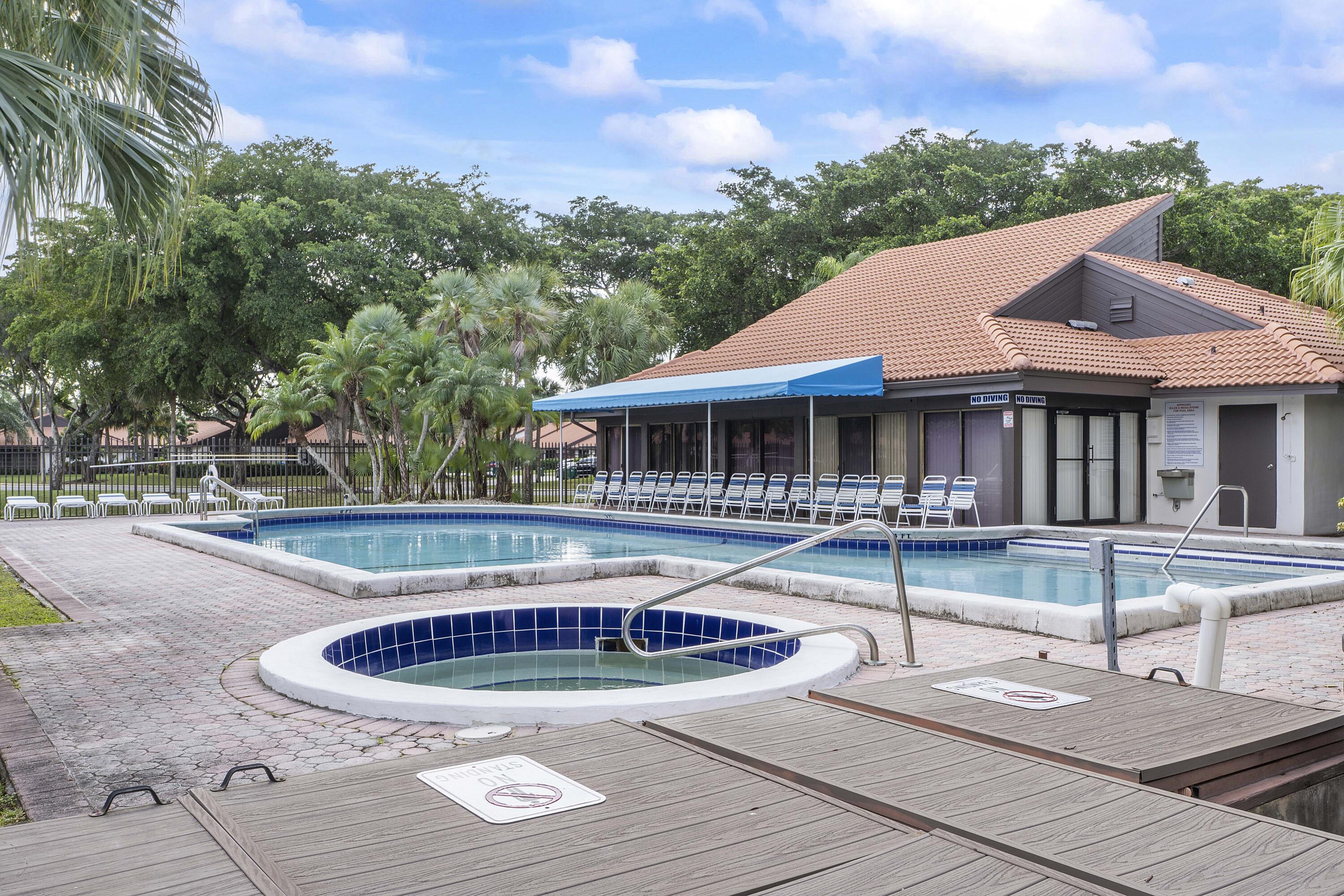 BROOKWOOD GARDENS - Residential