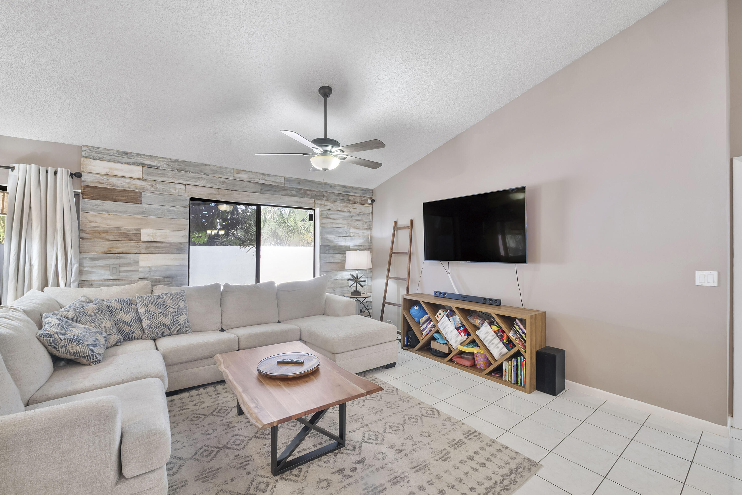 BROOKWOOD GARDENS - Residential