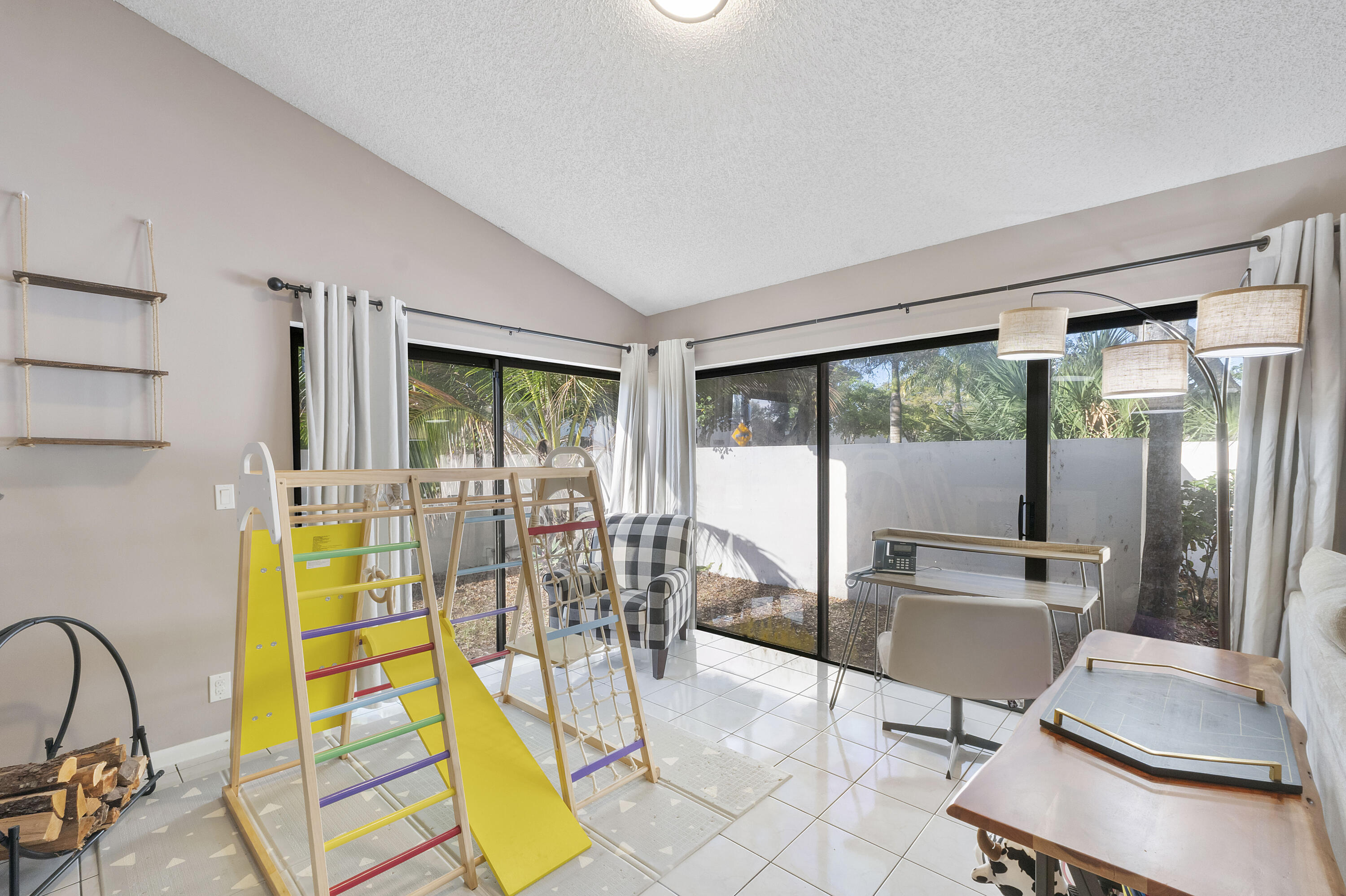 BROOKWOOD GARDENS - Residential