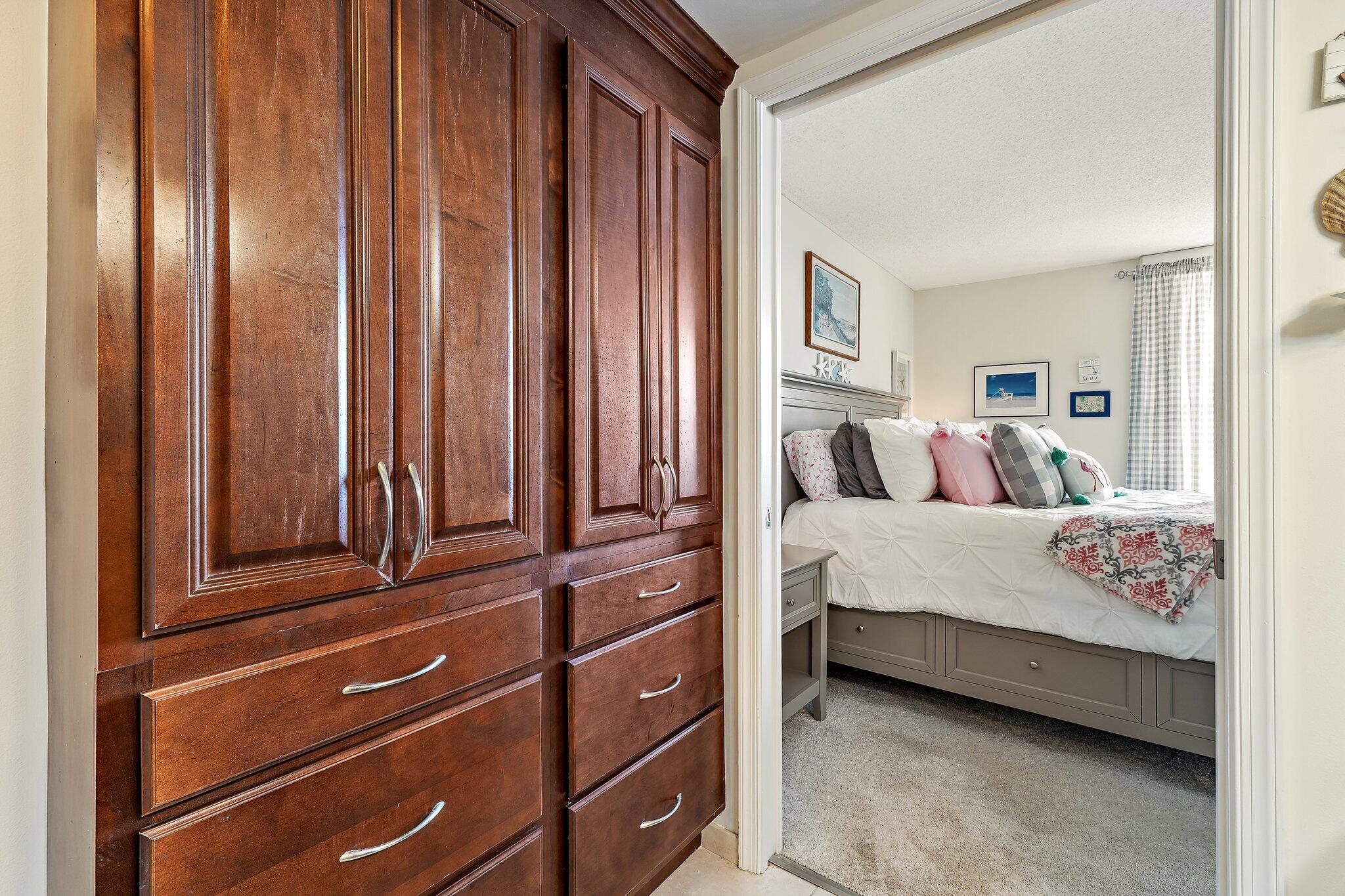 DUNES TOWERS CONDO - Residential