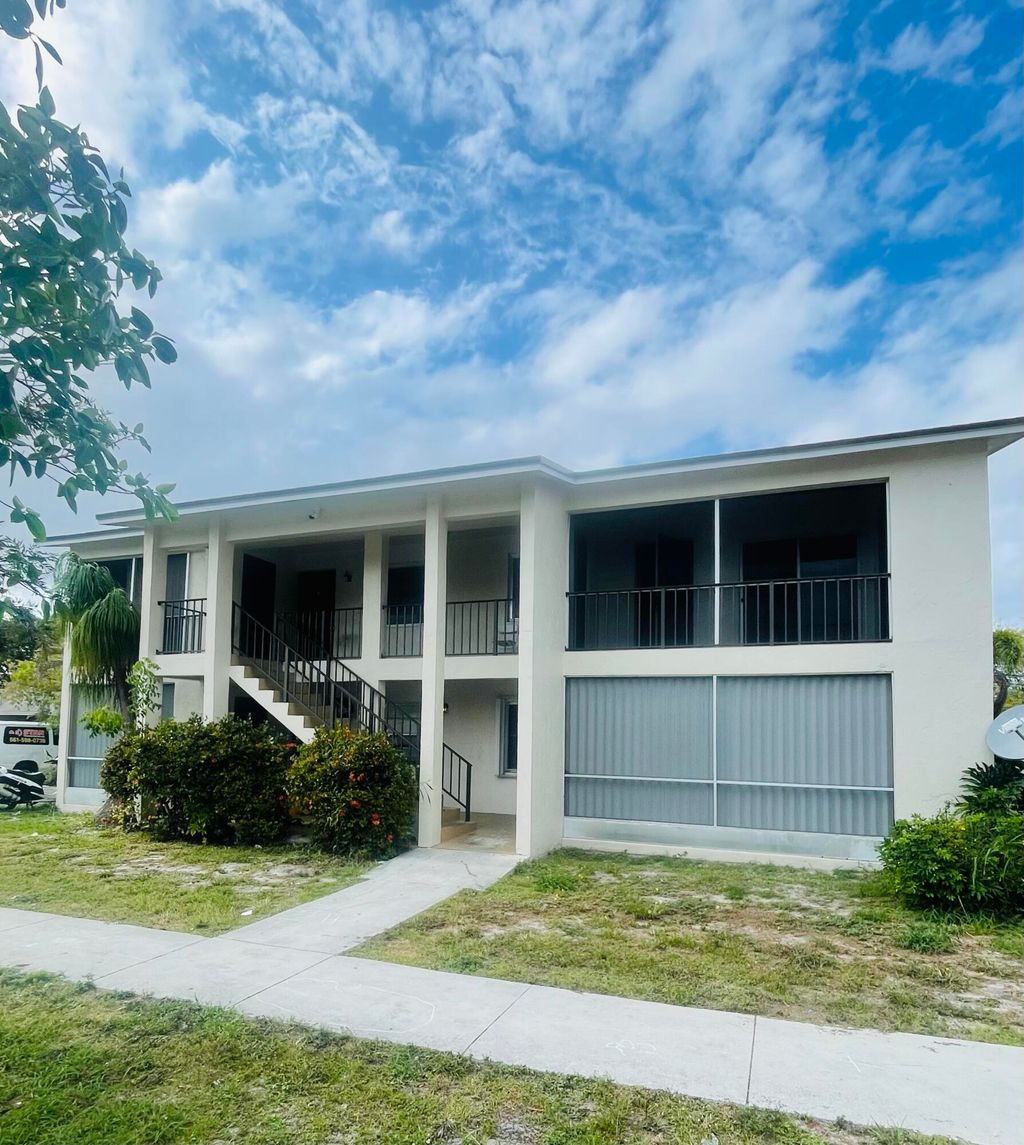 Photo of 420 S B Street #A4, Lake Worth Beach, FL 33460 (MLS # B26046441)