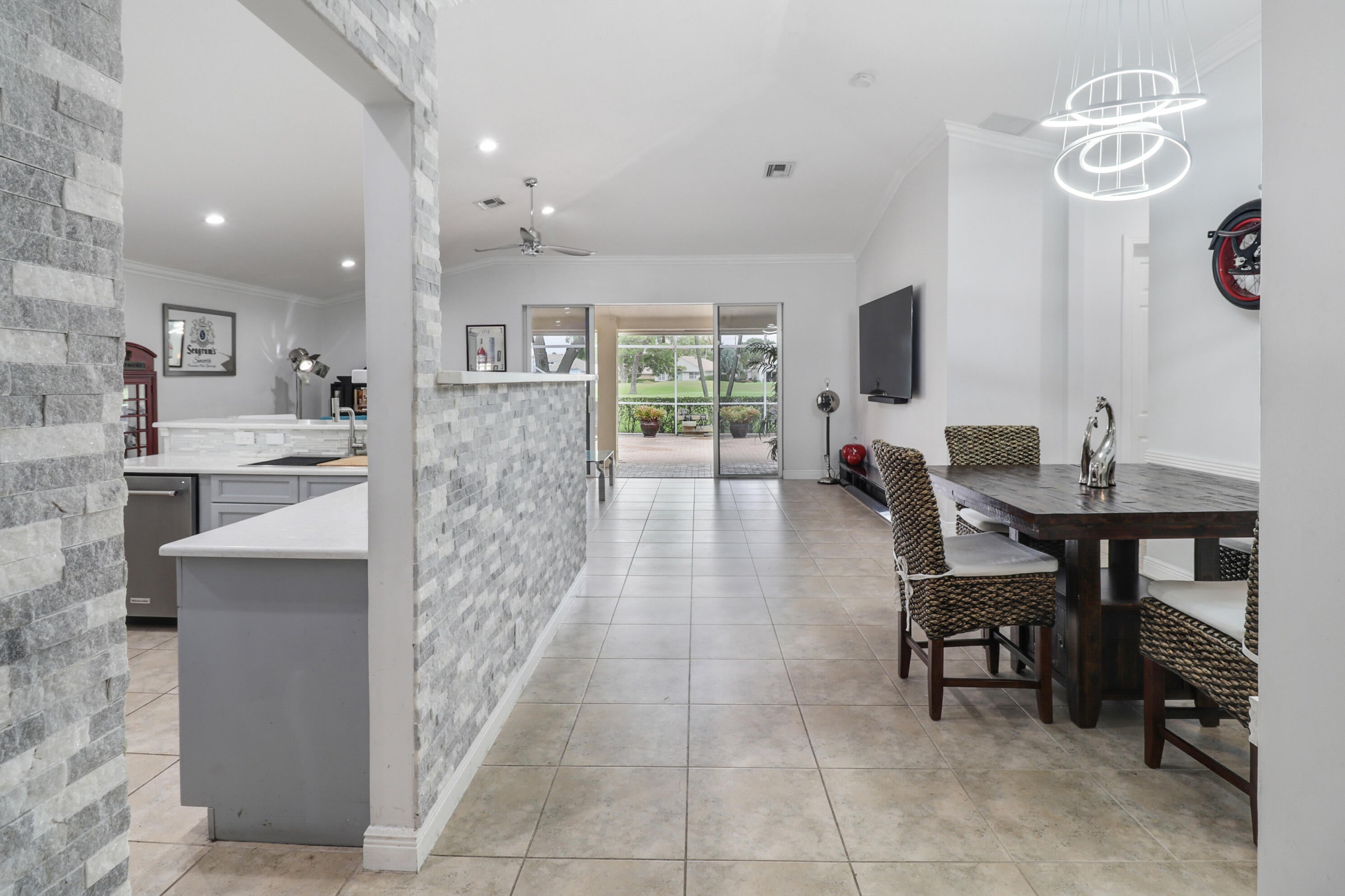 Properties 5671 S FOUNTAINS Drive S