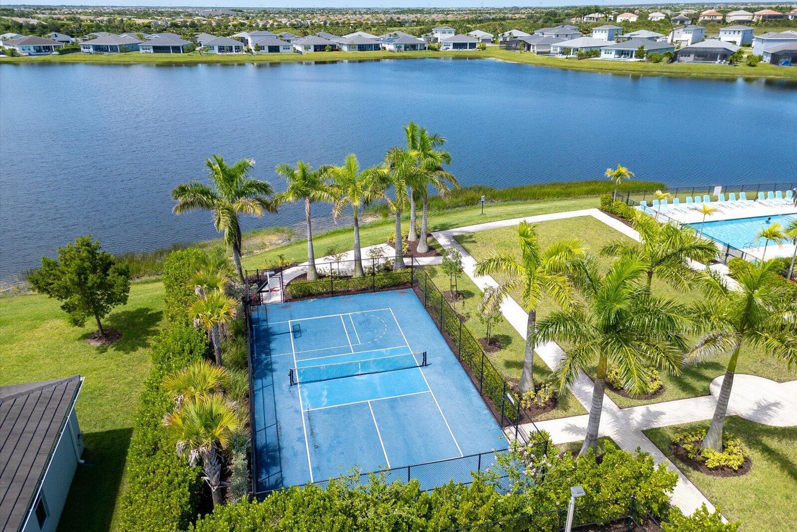 DISCOVERY WAY AT RIVERLAN - Residential