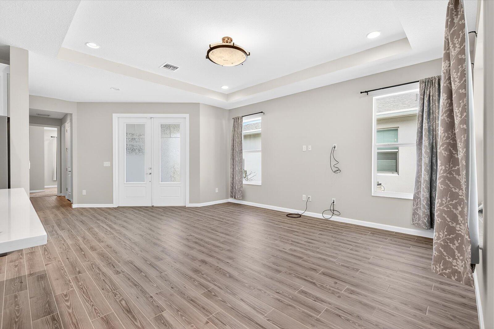 DISCOVERY WAY AT RIVERLAN - Residential