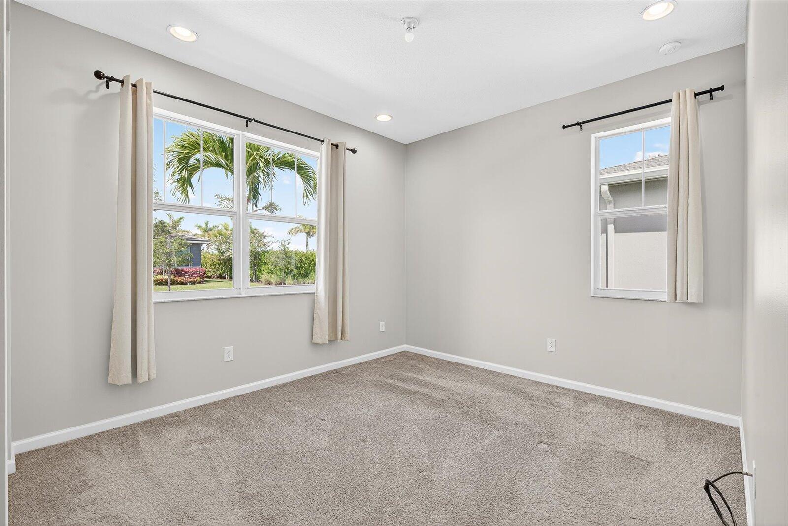 DISCOVERY WAY AT RIVERLAN - Residential