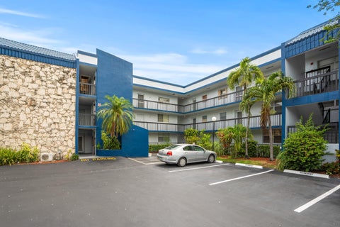 Tiny photo for 3090 Holiday Springs Boulevard #Unit 109, Margate, FL 33063 (MLS # B26043367)