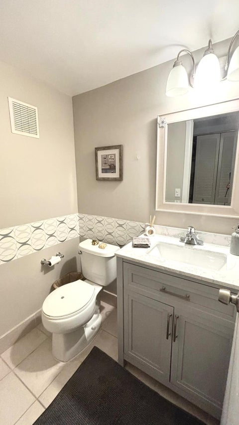 Tiny photo for 2 NEWPORT A Drive #2, Deerfield Beach, FL 33442 (MLS # B26086489)