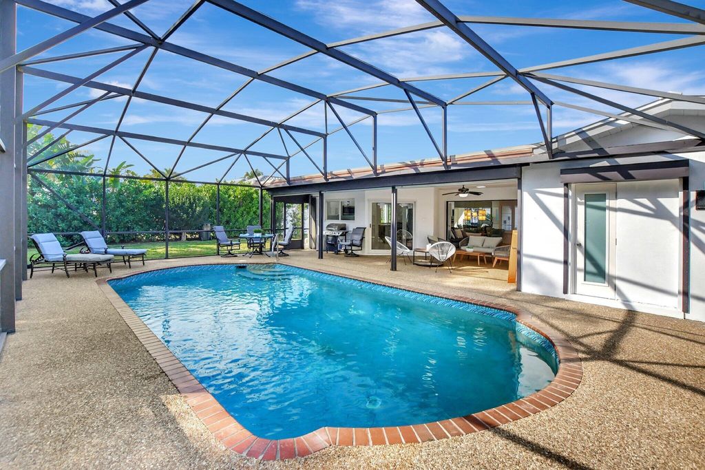 Photo of 798 E Boca Raton Road, Boca Raton, FL 33432 (MLS # R11048020)