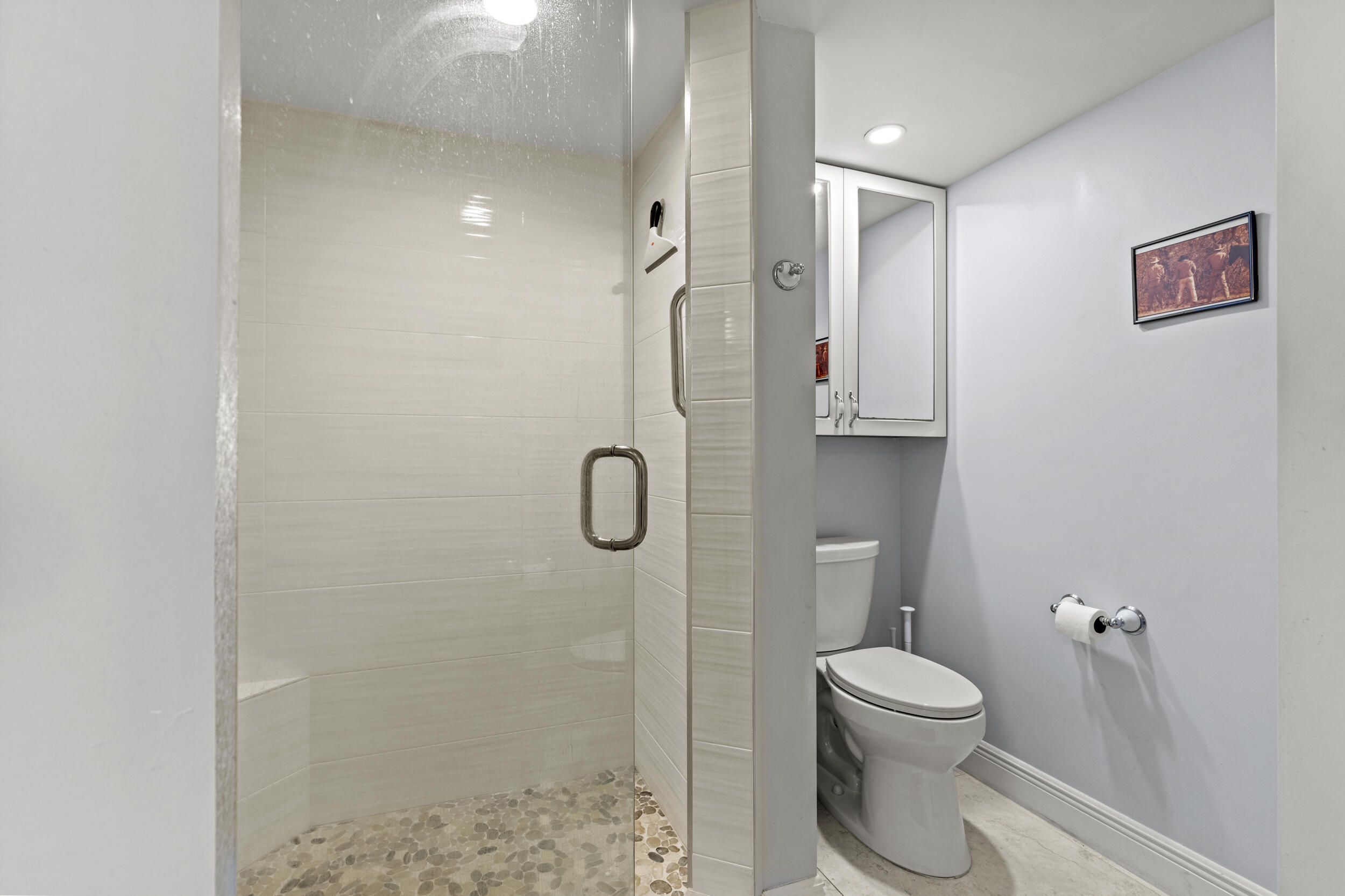 MAYFAIR HOUSE CONDO - Residential