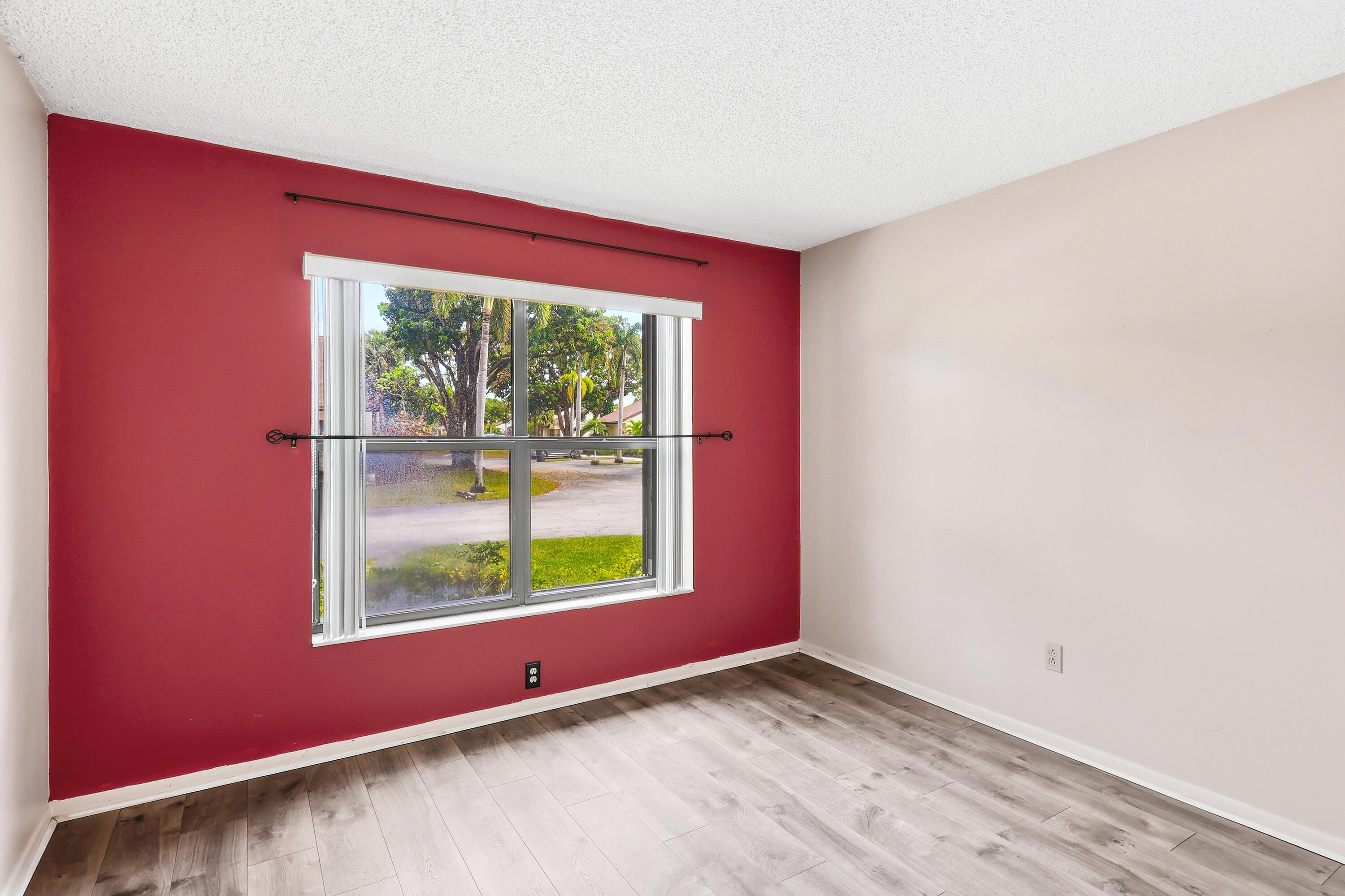 VILLAS OF WILLOW BEND - Residential