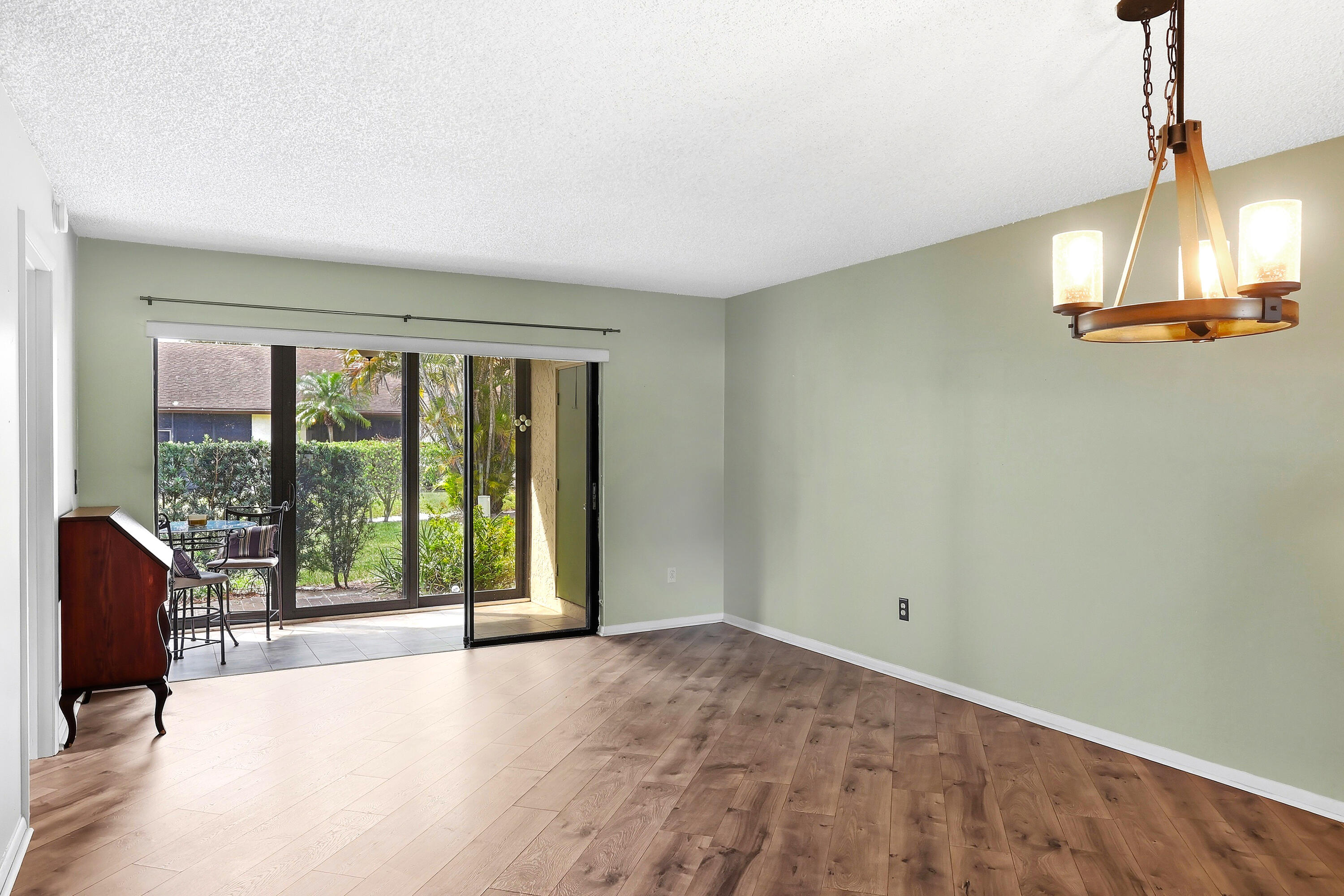 VILLAS OF WILLOW BEND - Residential