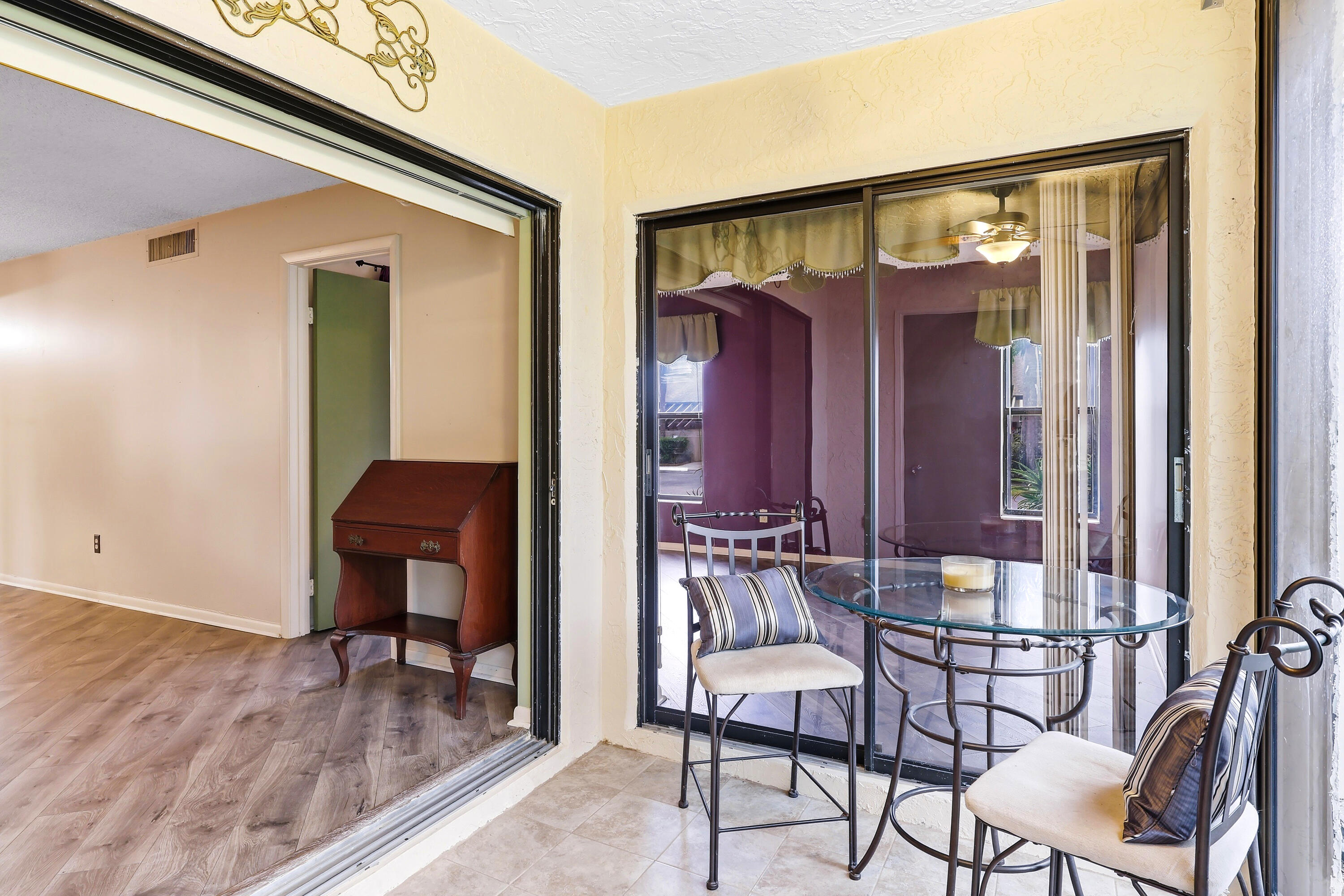 VILLAS OF WILLOW BEND - Residential