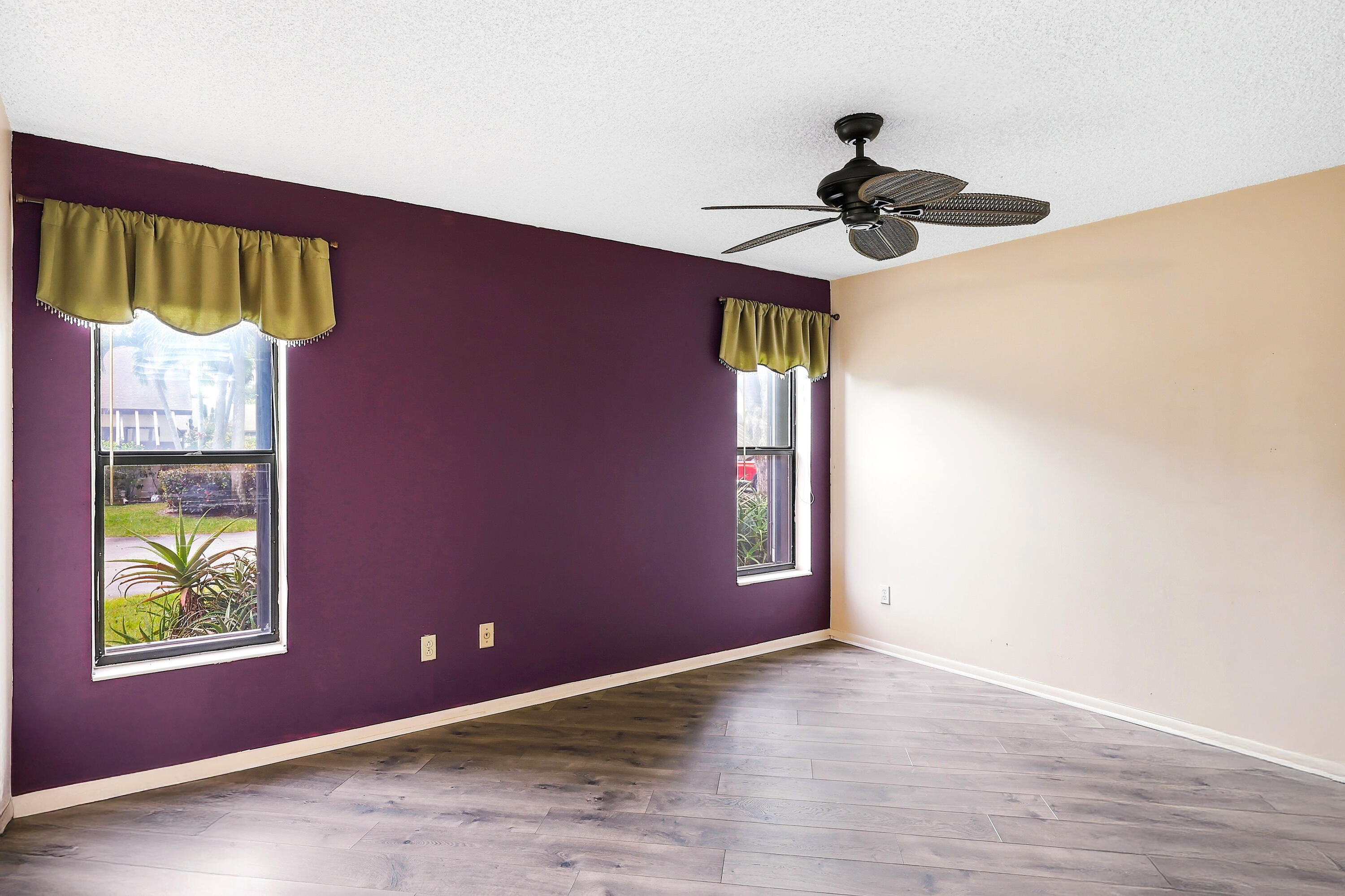 VILLAS OF WILLOW BEND - Residential