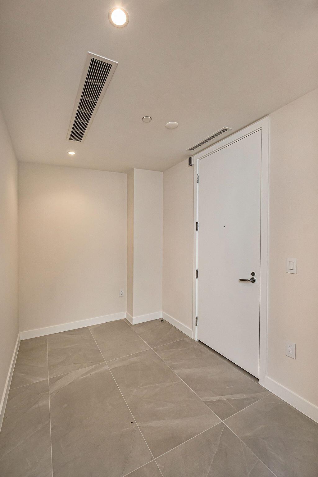220 SE Mizner Boulevard 204