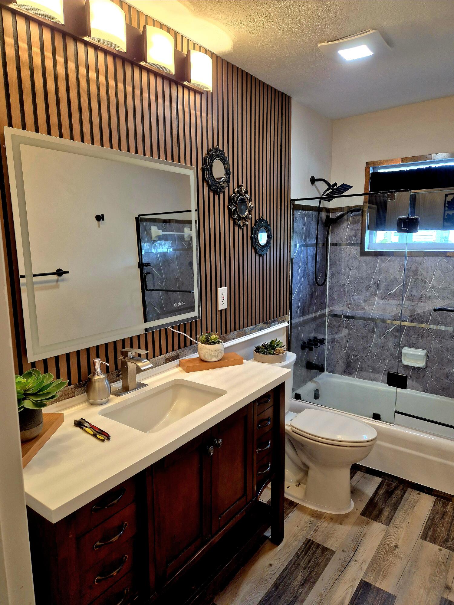 PARADISE GARDENS - Residential