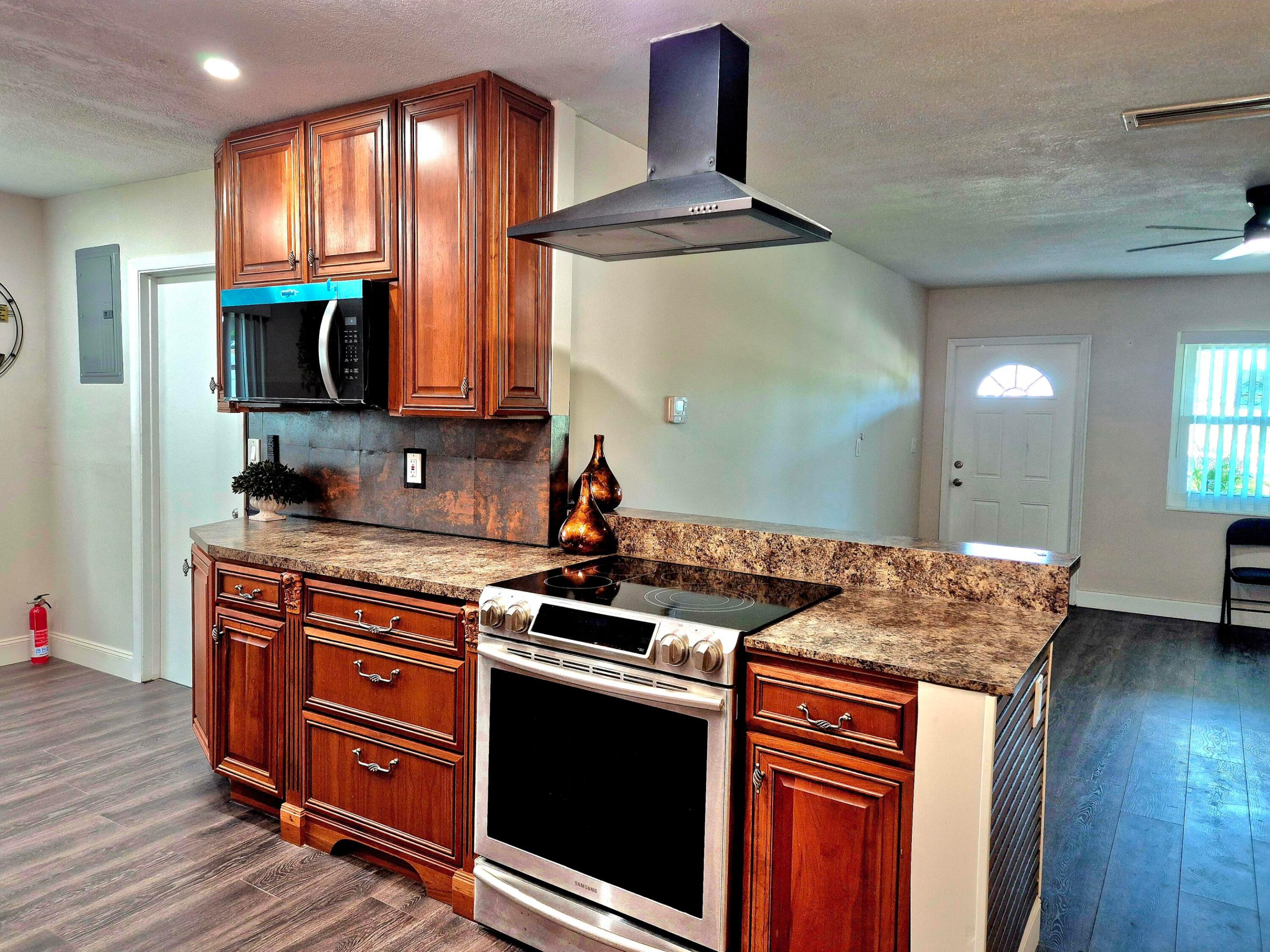 PARADISE GARDENS - Residential