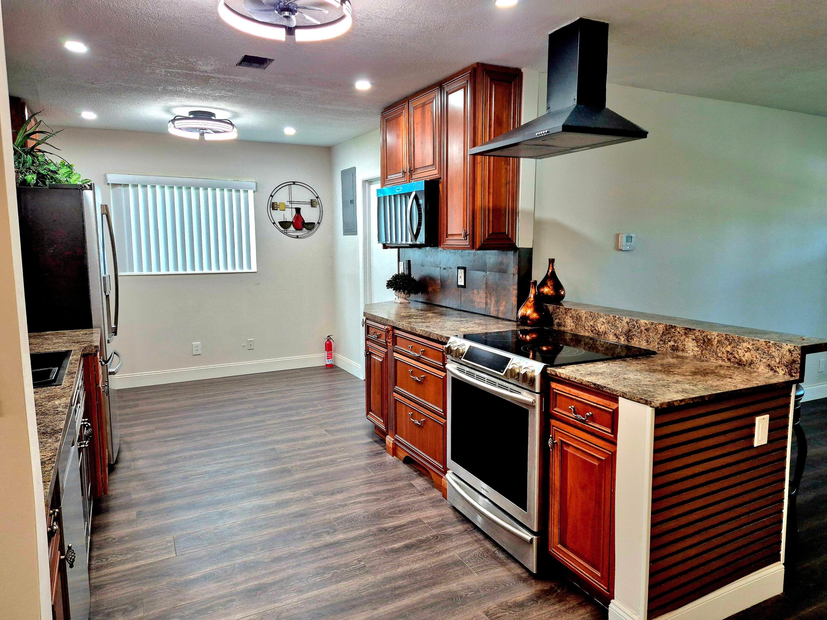 PARADISE GARDENS - Residential