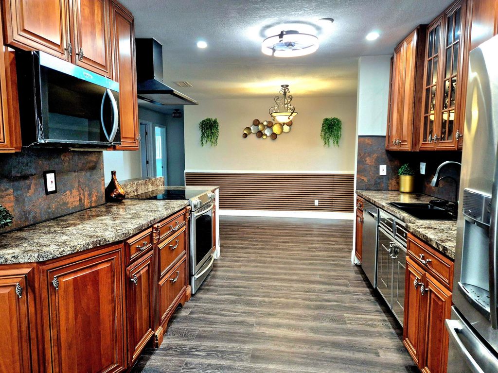 Photo of 1015 NW 68th Avenue, Margate, FL 33063 (MLS # B26016203)