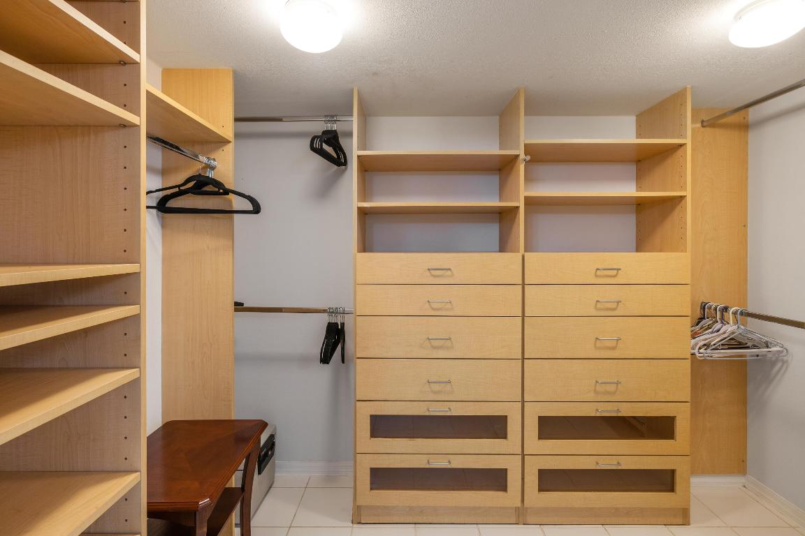 POINTE @ POMPANO BEACH CONDO - Residential