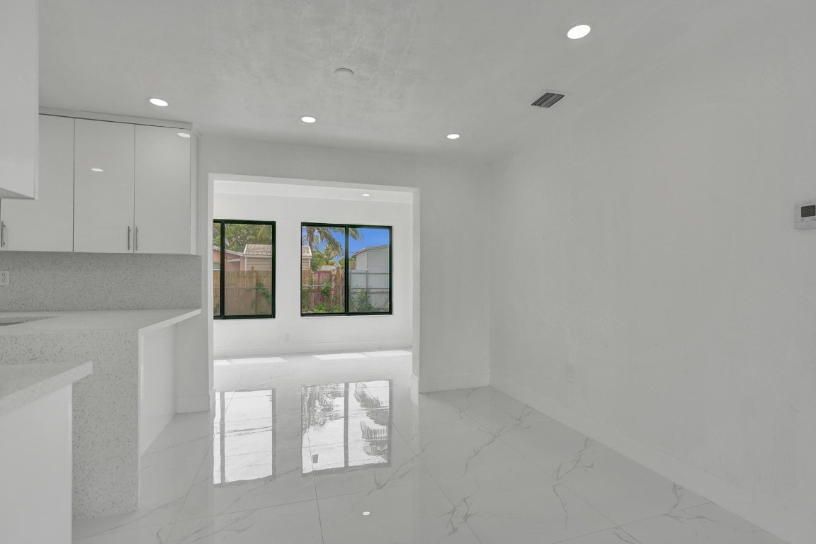 MIRAMAR SEC 5 - Residential