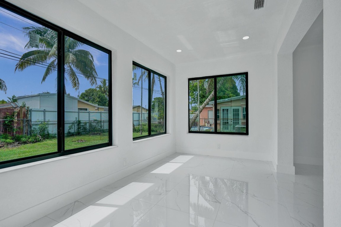 MIRAMAR SEC 5 - Residential