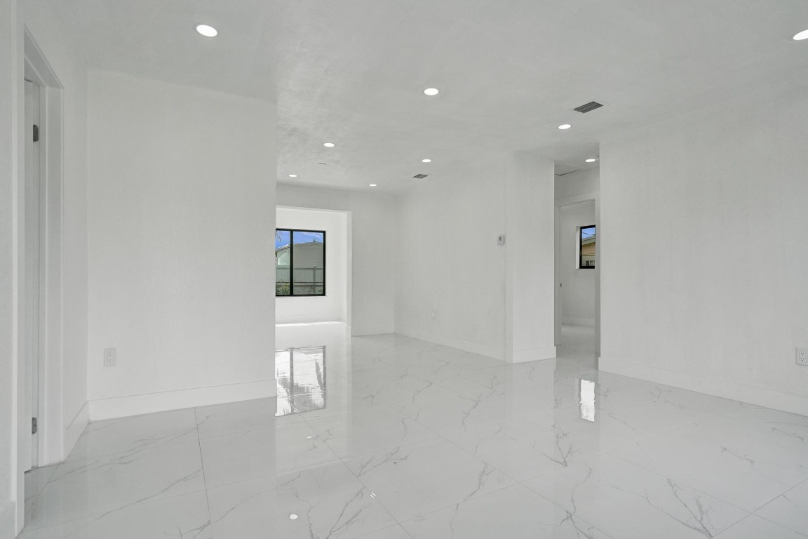 MIRAMAR SEC 5 - Residential