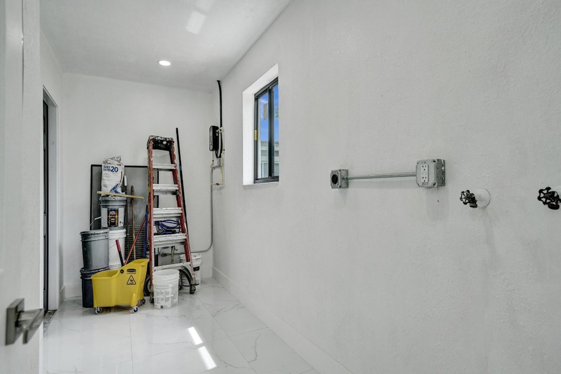 MIRAMAR SEC 5 - Residential