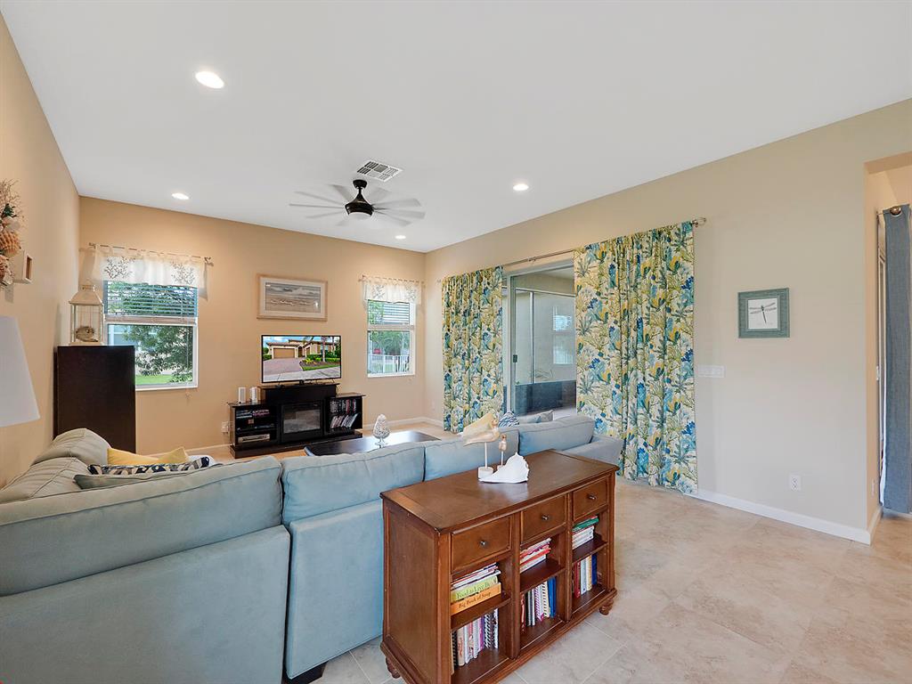 TRADITION PLAT NO 19 - Residential