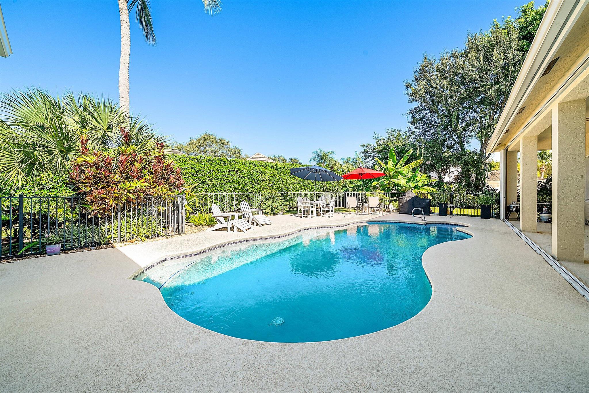 RIVER RIDGE - Residential