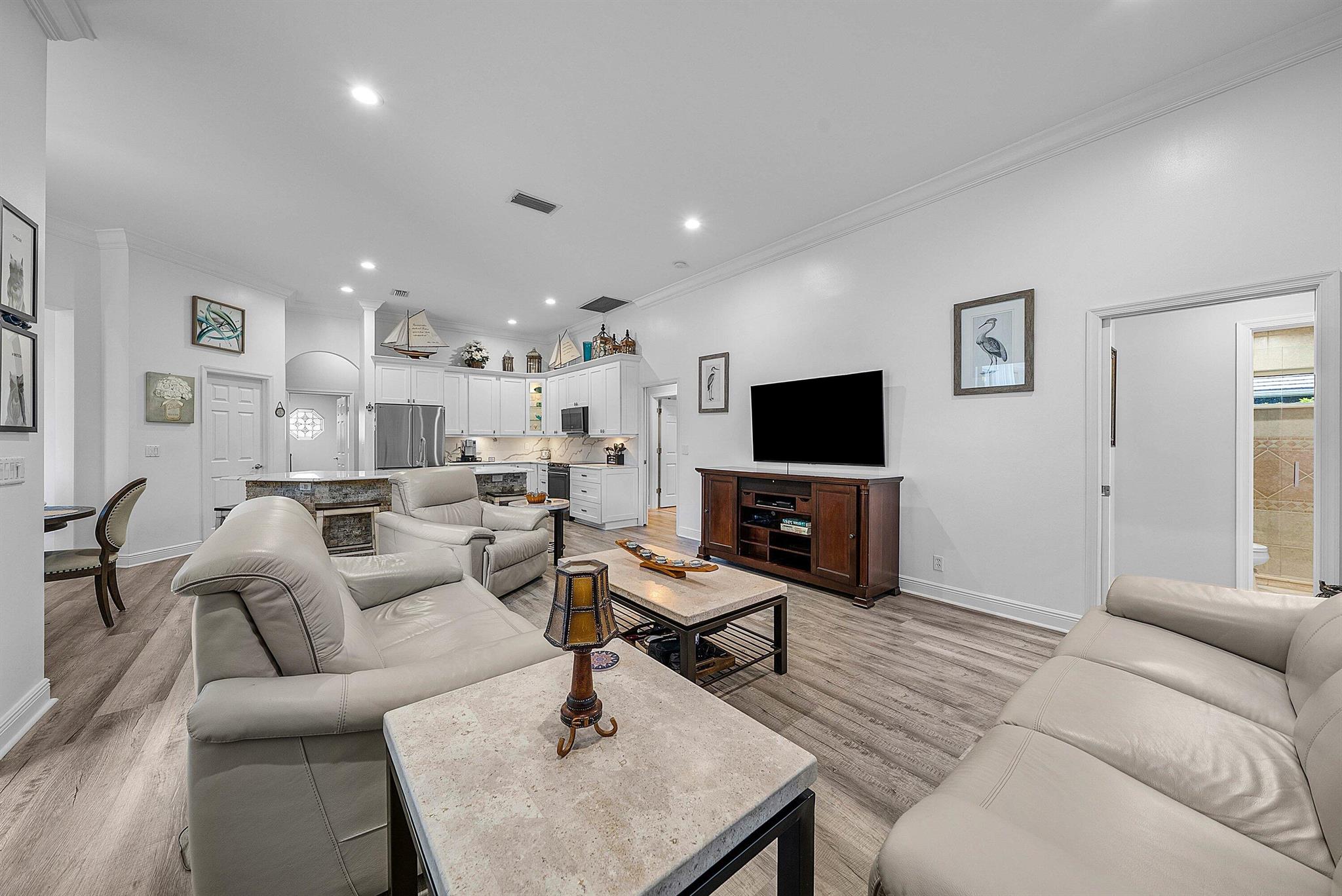 RIVER RIDGE - Residential