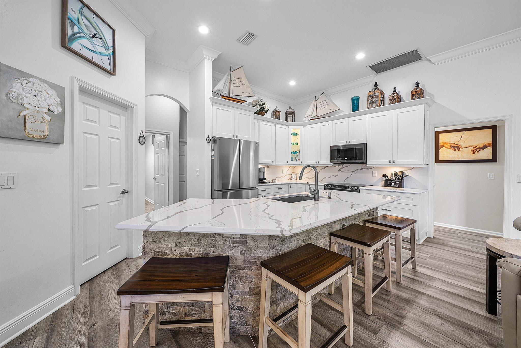 RIVER RIDGE - Residential