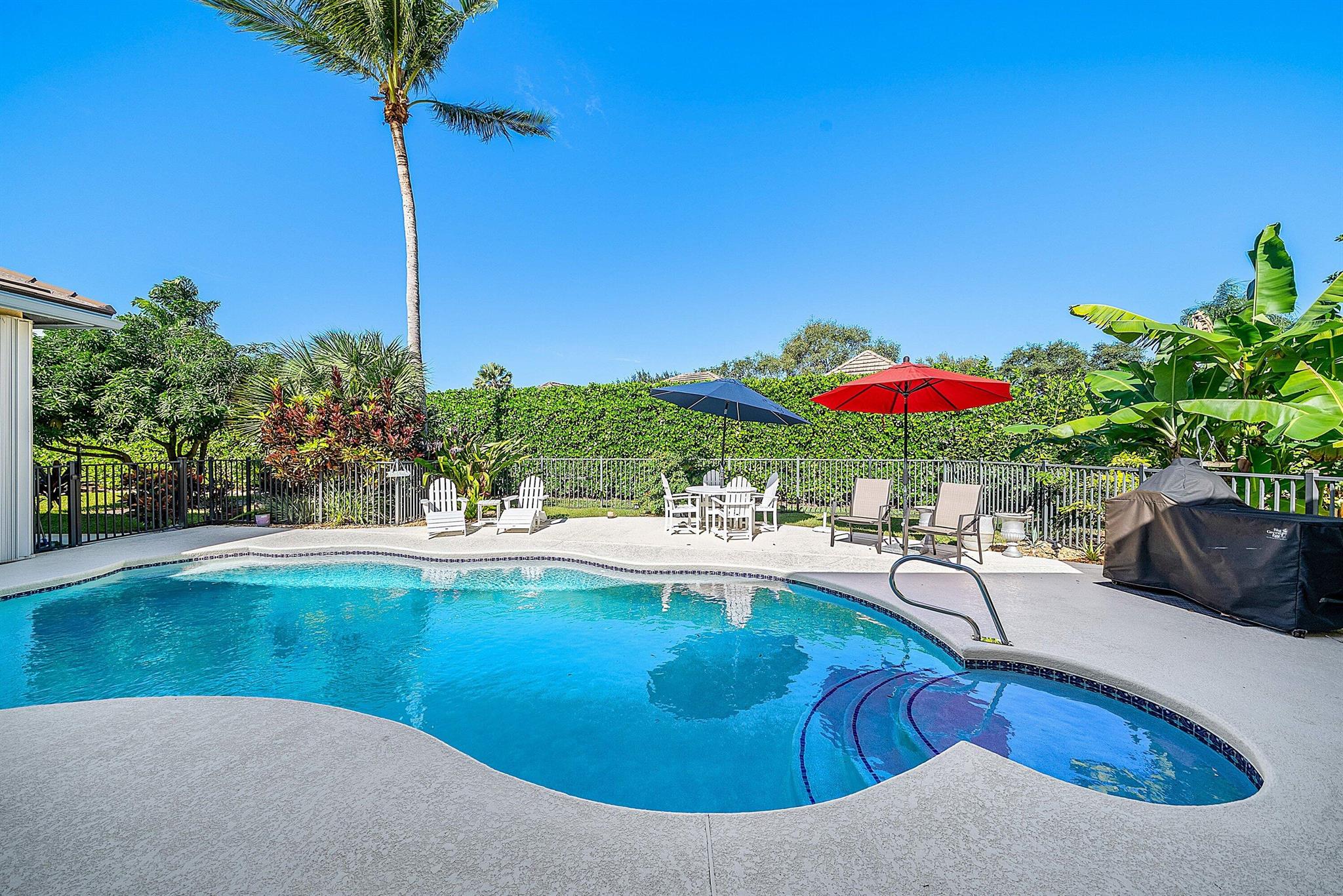 RIVER RIDGE - Residential