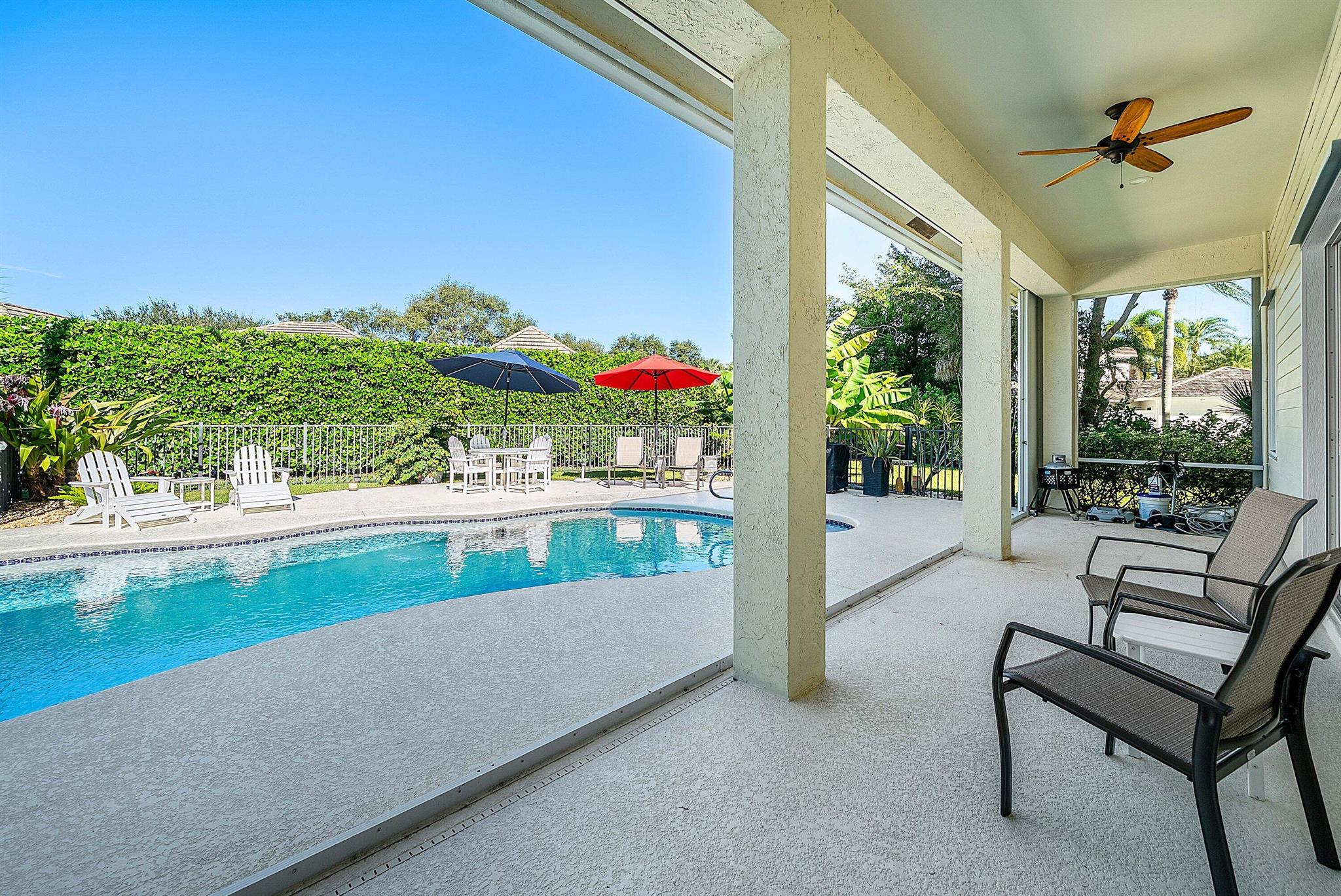 View photos, virtual tours, details... 18670 SE Lakeside Way