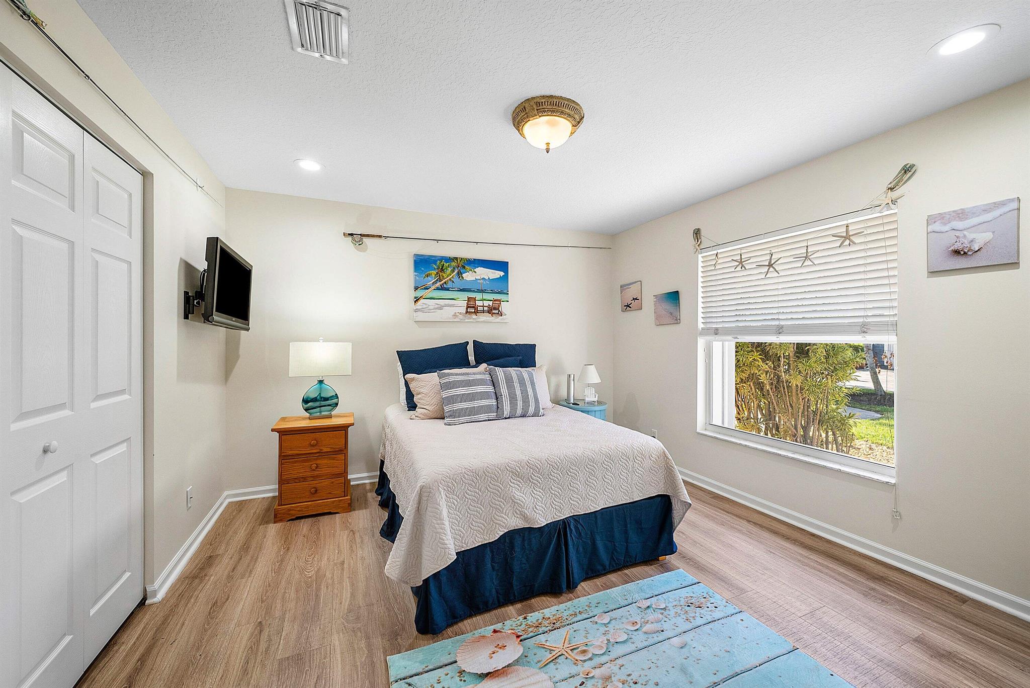 RIVER RIDGE - Residential