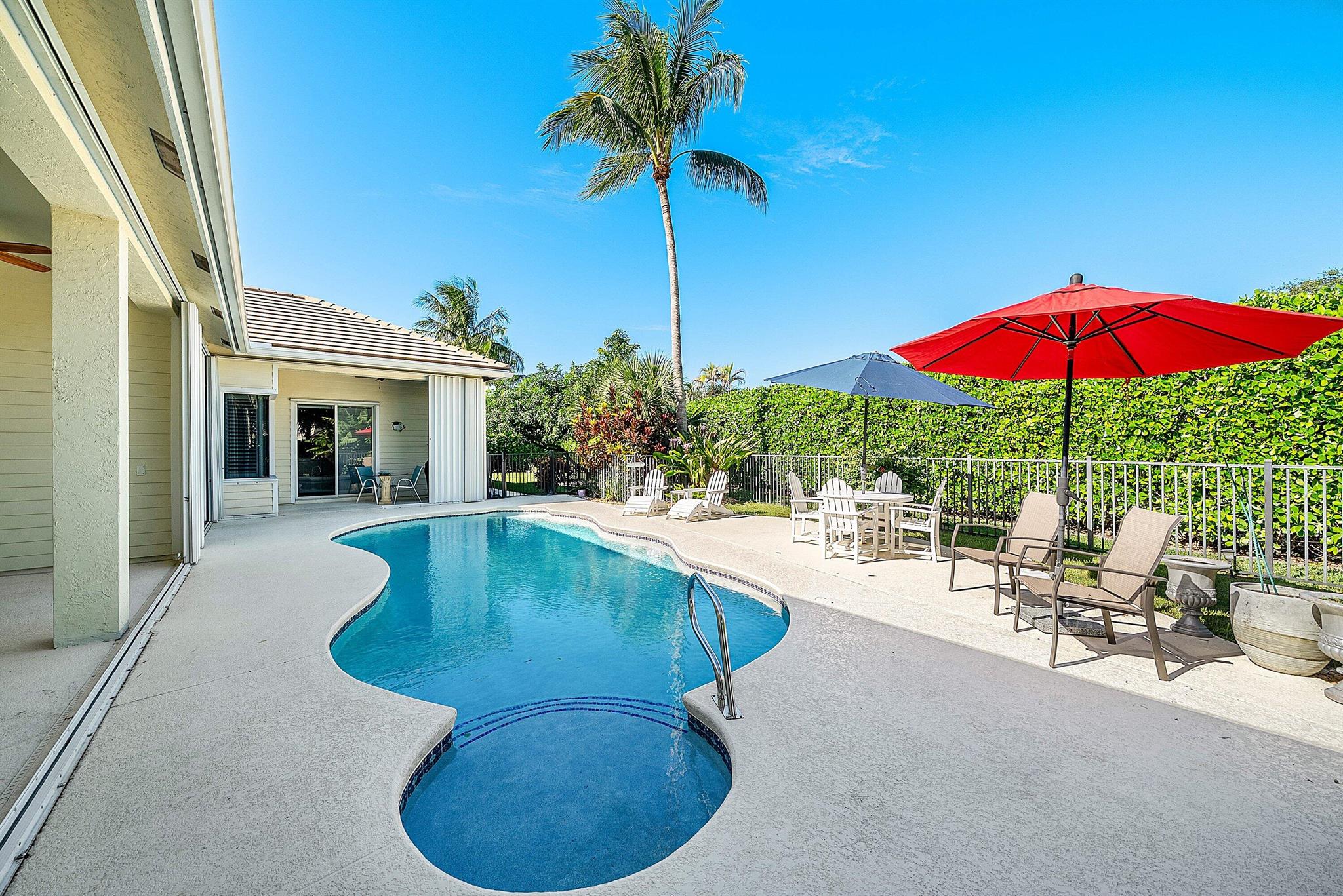 RIVER RIDGE - Residential