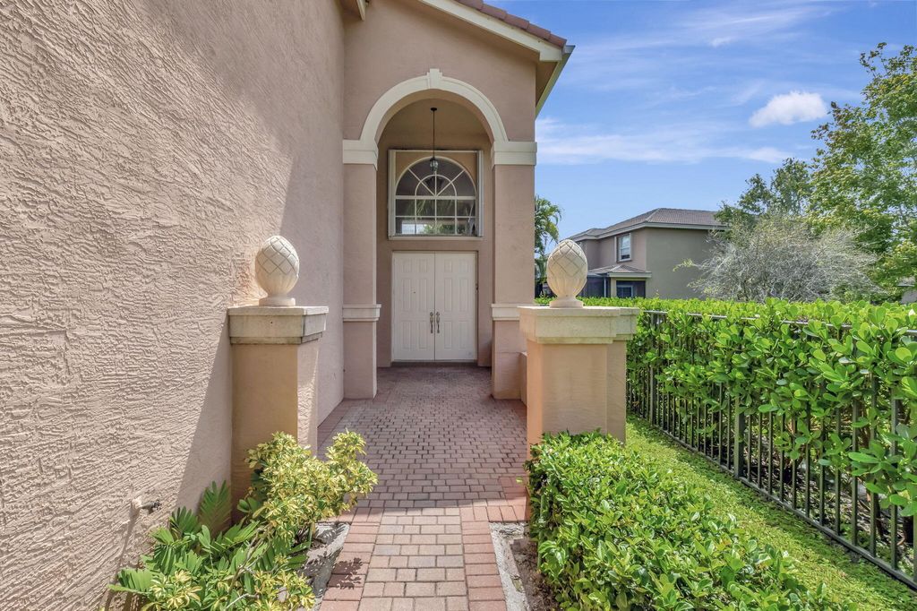 Photo of 11590 Rock Lake Terrace, Boynton Beach, FL 33473 (MLS # R11004404)