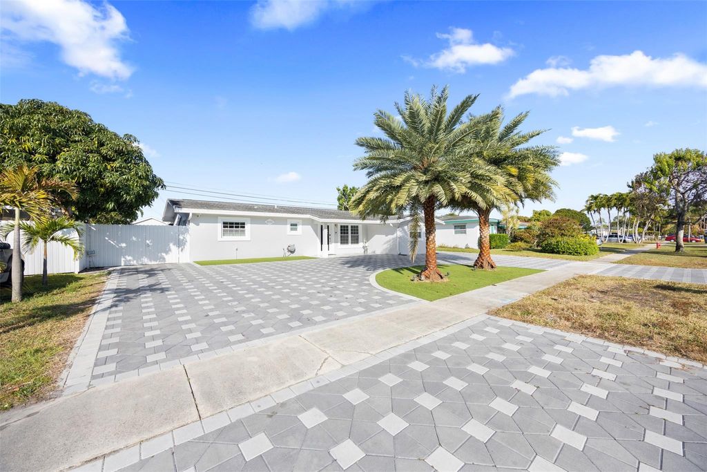 Photo of 2651 Havenwood Road, West Palm Beach, FL 33415 (MLS # F10551681)