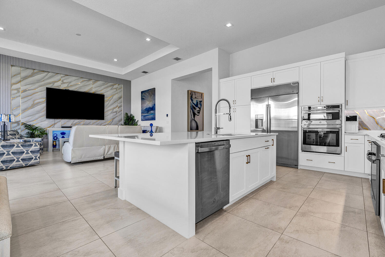 JOHNS WEST PUD - Residential Lease