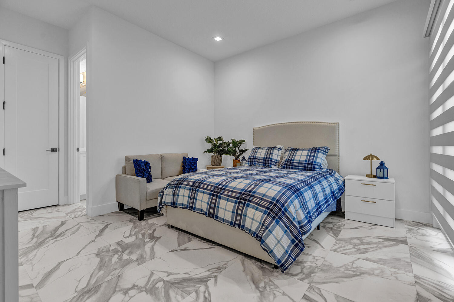 JOHNS WEST PUD - Residential Lease