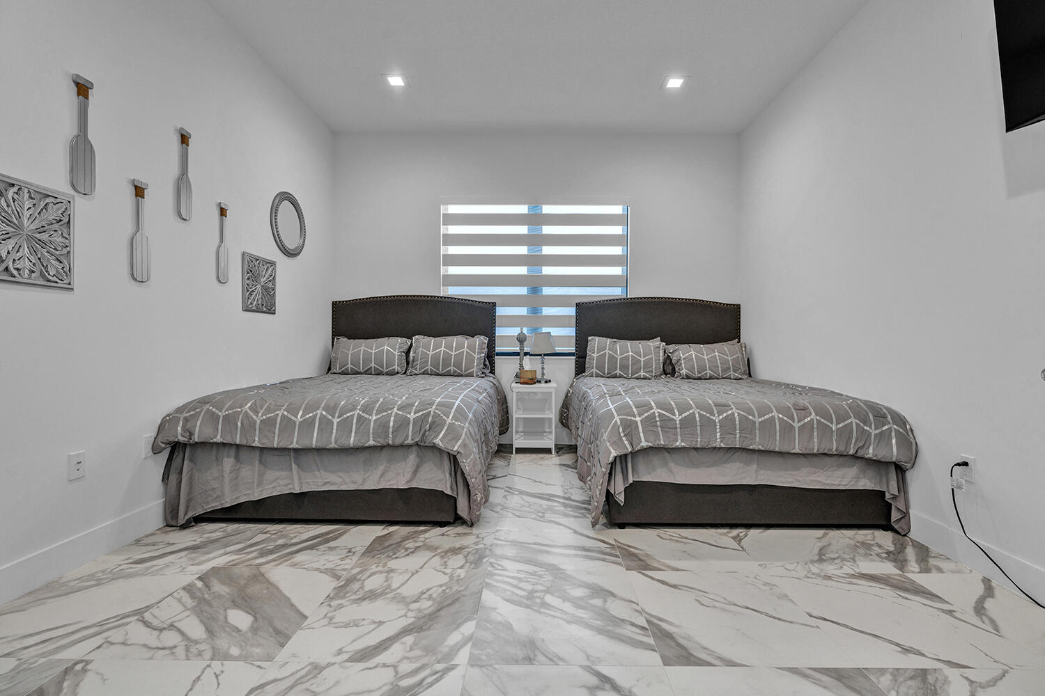 JOHNS WEST PUD - Residential Lease