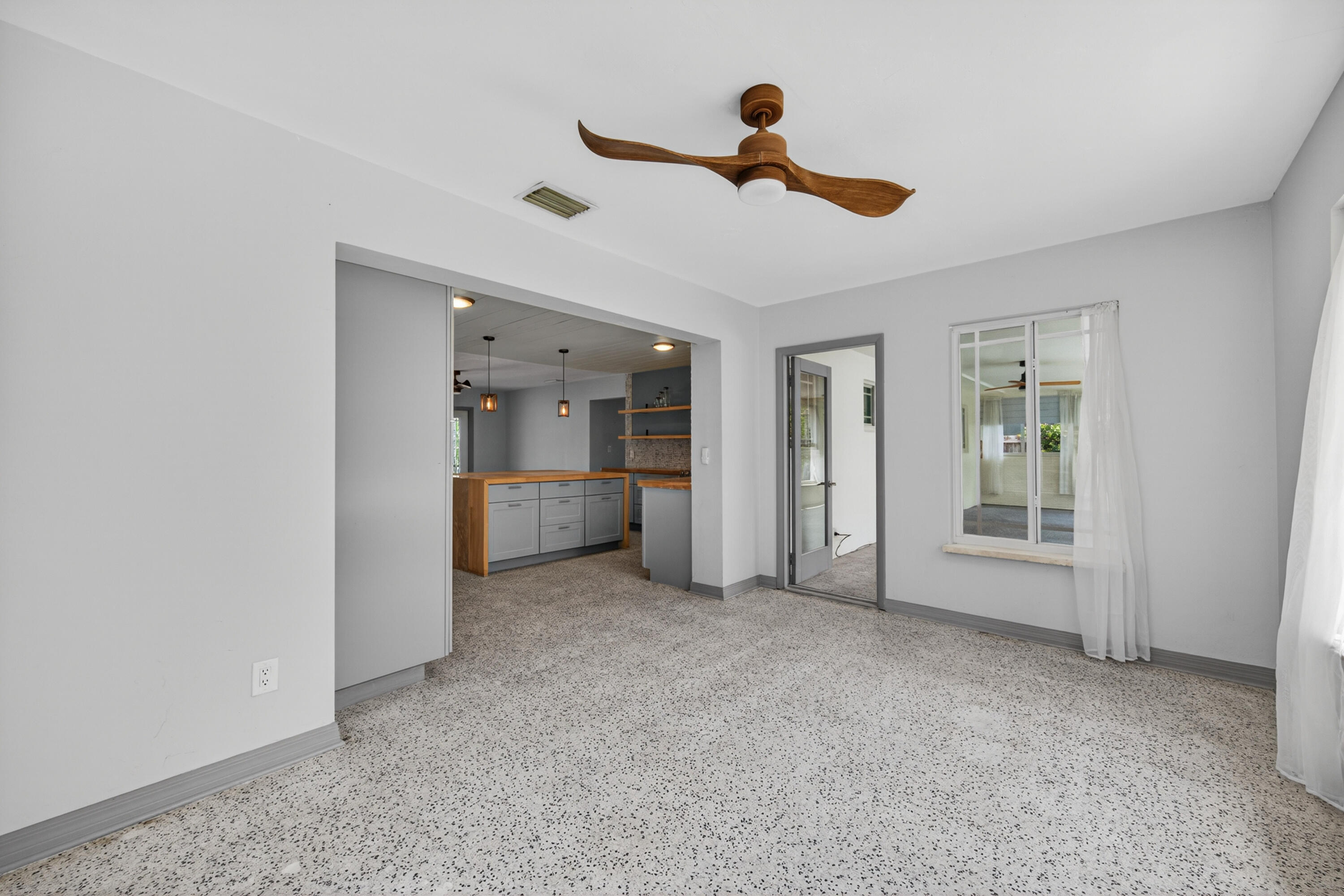 JENADA VILLAS - Residential