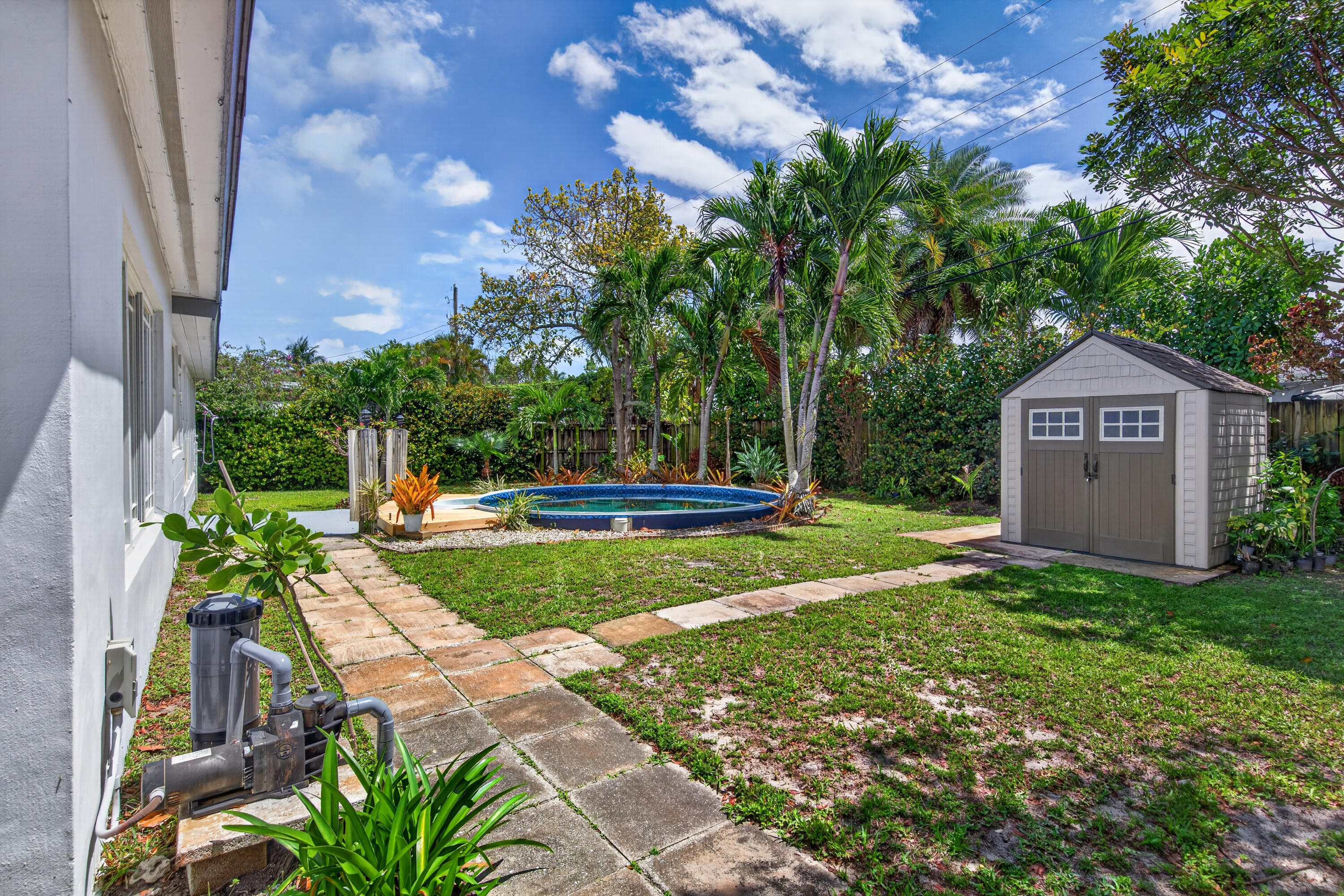 JENADA VILLAS - Residential