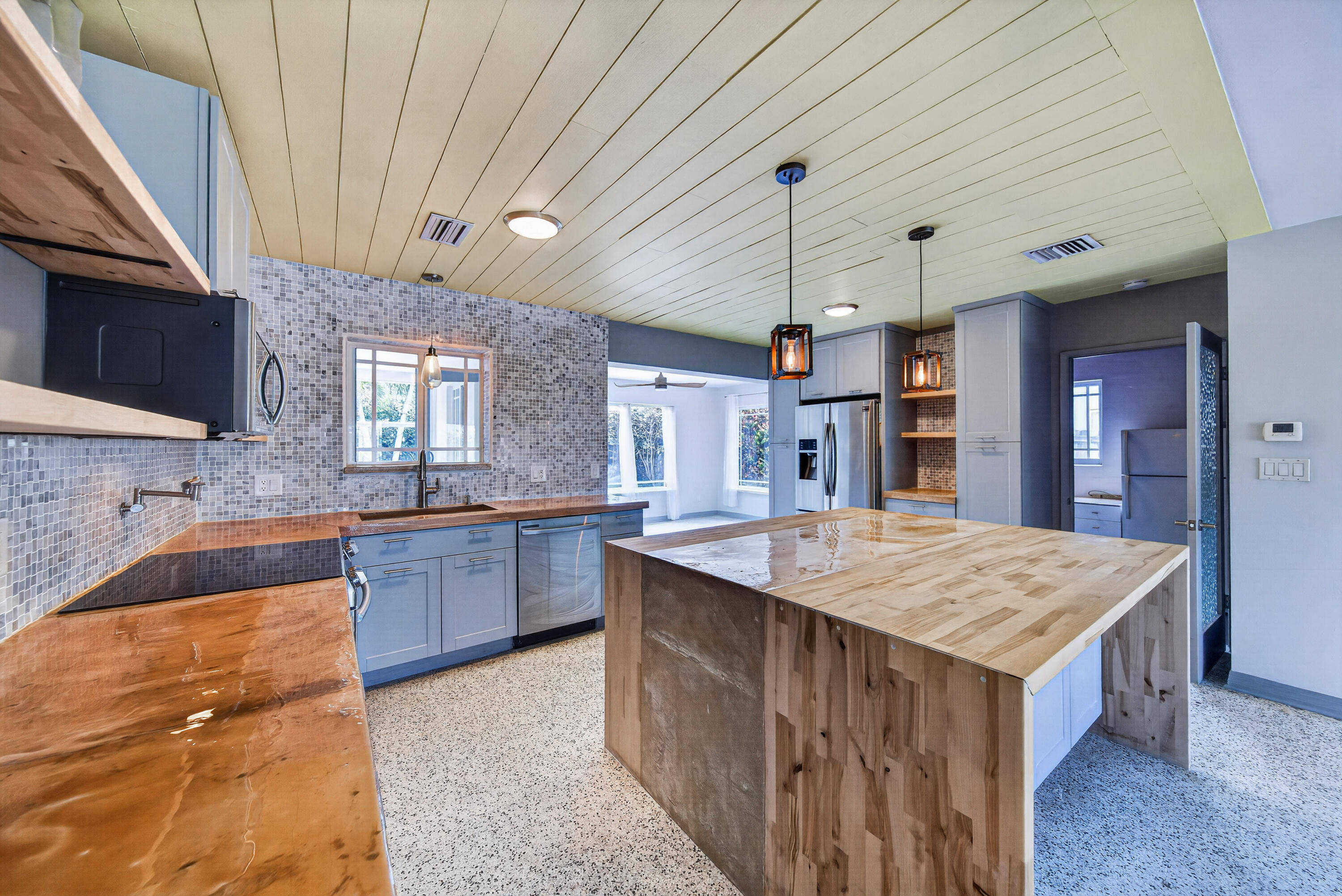 JENADA VILLAS - Residential