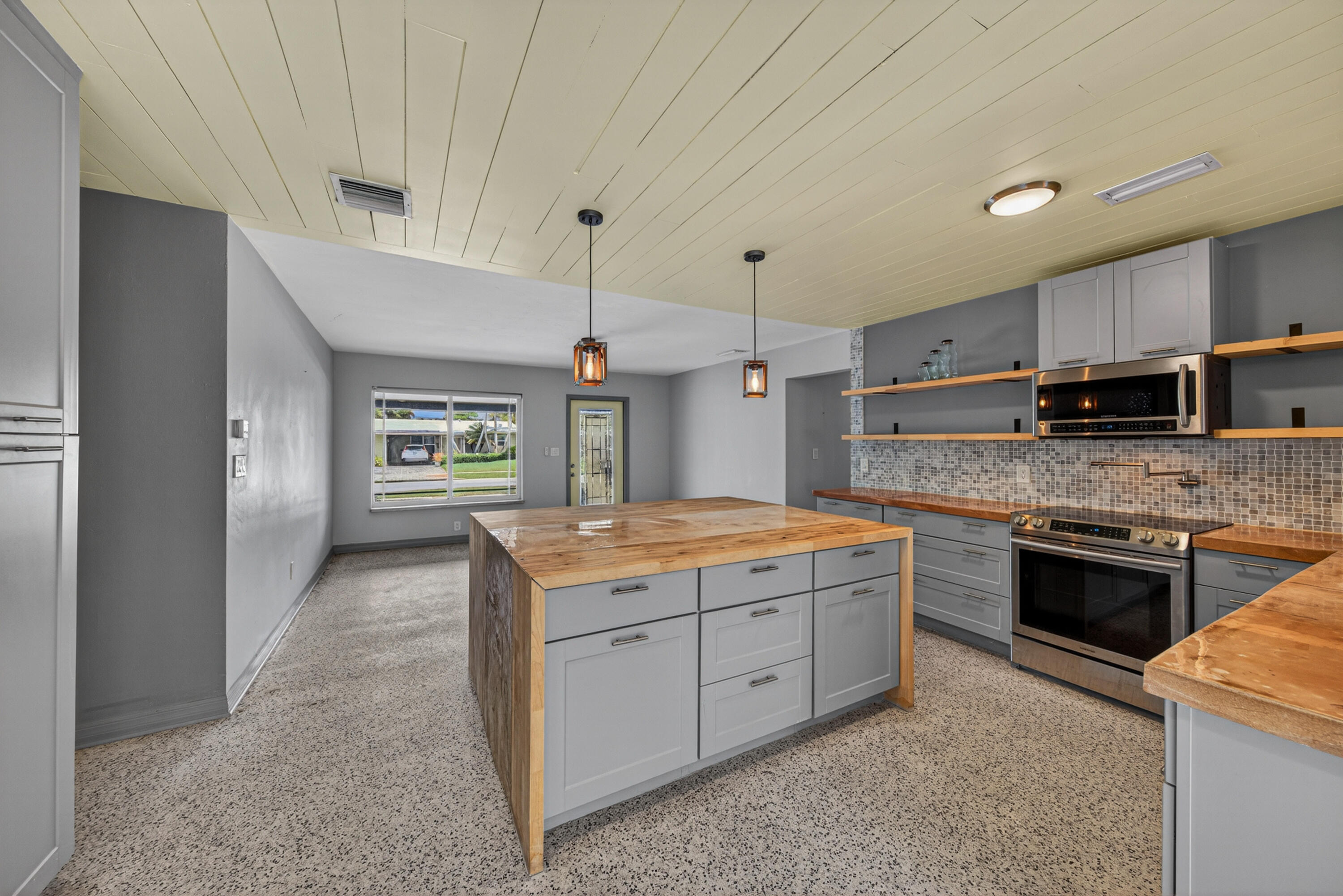 JENADA VILLAS - Residential