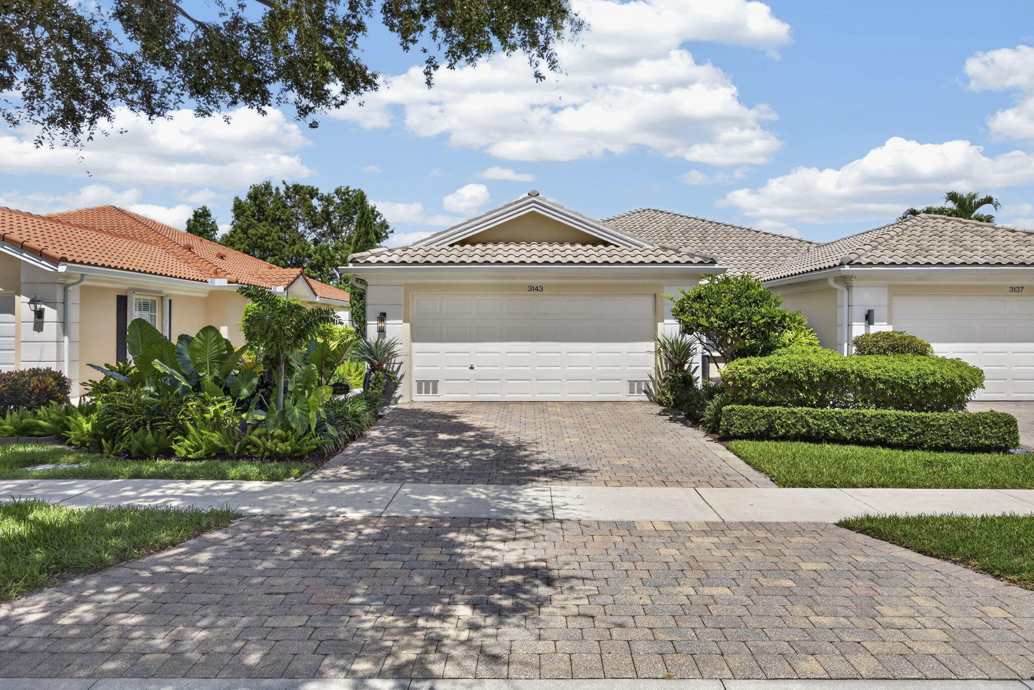 3143 VERDMONT Lane